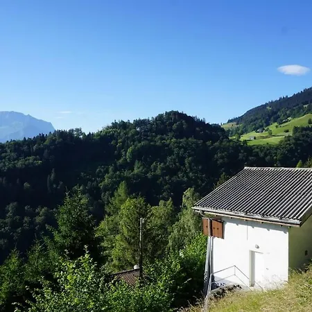 Herzli-chalet Ueber Dem Rheintal Mit Schlossblick Alpstuga Werdenberg