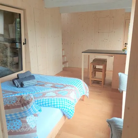 Herzli-chalet Ueber Dem Rheintal Mit Schlossblick Werdenberg