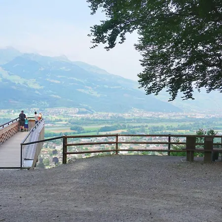 Herzli-chalet Ueber Dem Rheintal Mit Schlossblick Alpstuga *