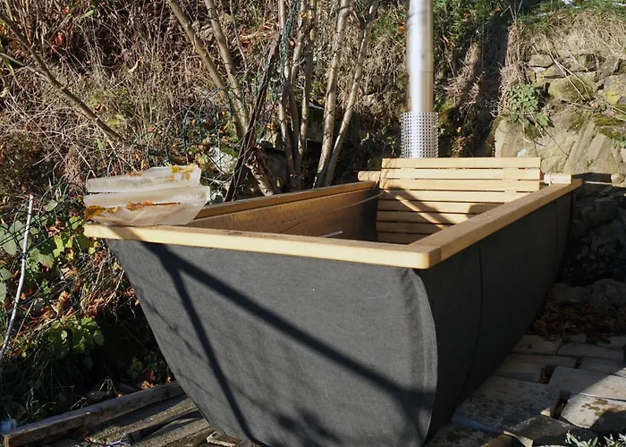 Herzli-chalet Ueber Dem Rheintal Mit Schlossblick Werdenberg