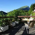 シャレー Herzli-chalet Ueber Dem Rheintal Mit Schlossblick