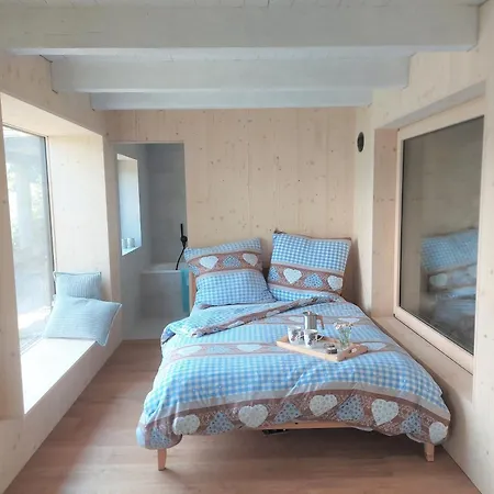 Chalet Herzli-chalet Ueber Dem Rheintal Mit Schlossblick Werdenberg